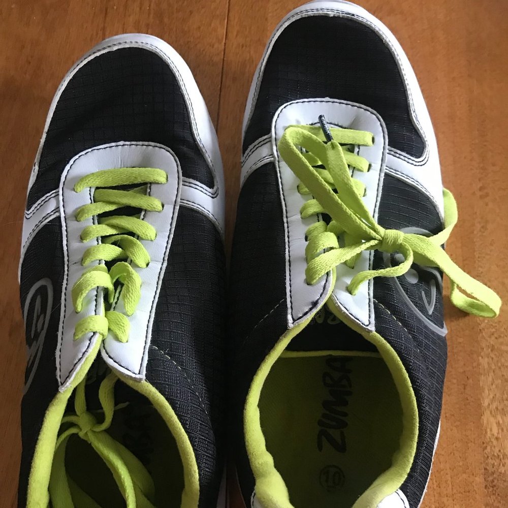 zumba dancing OR walking shoe